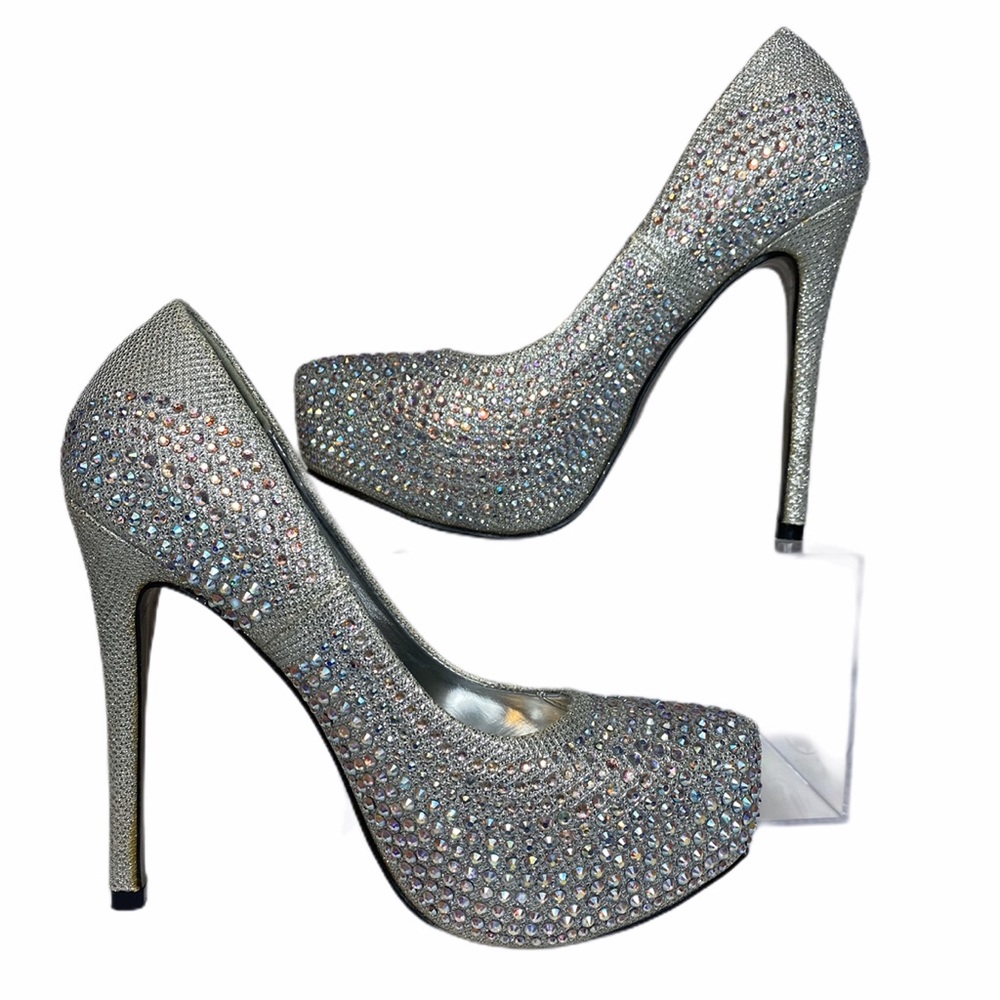 🎉HP🎉Bella Luna Bling Sexy Silver Heels Rhinestones size 7